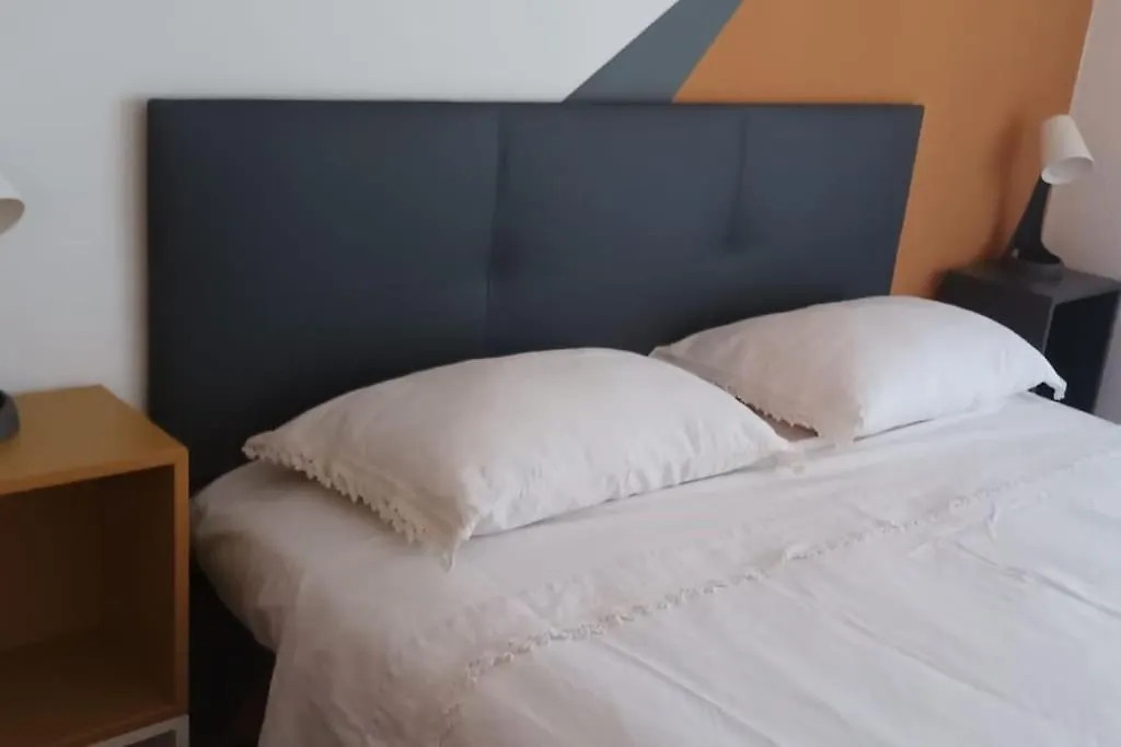 Apartment Design E Comfort Nel Cuore Del Pigneto! Rome Italy